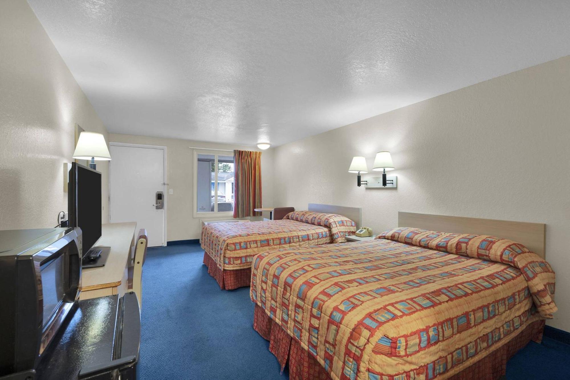 Knights Inn Jacksonville At Dix Ellis Trail Bagian luar foto